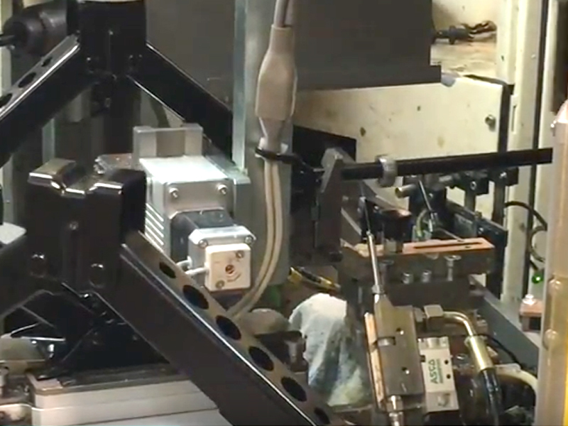 Dosificación de grasa por proyección.